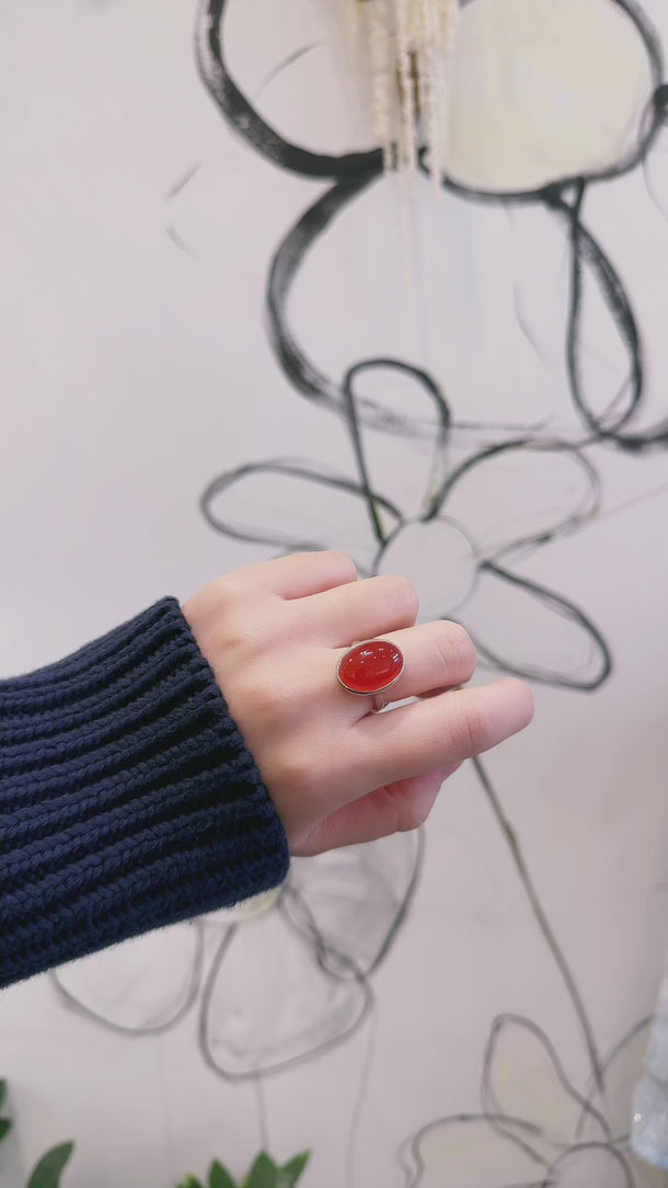 videoshot_All Gender Silver Cocktail Red Onyx Stone Ring